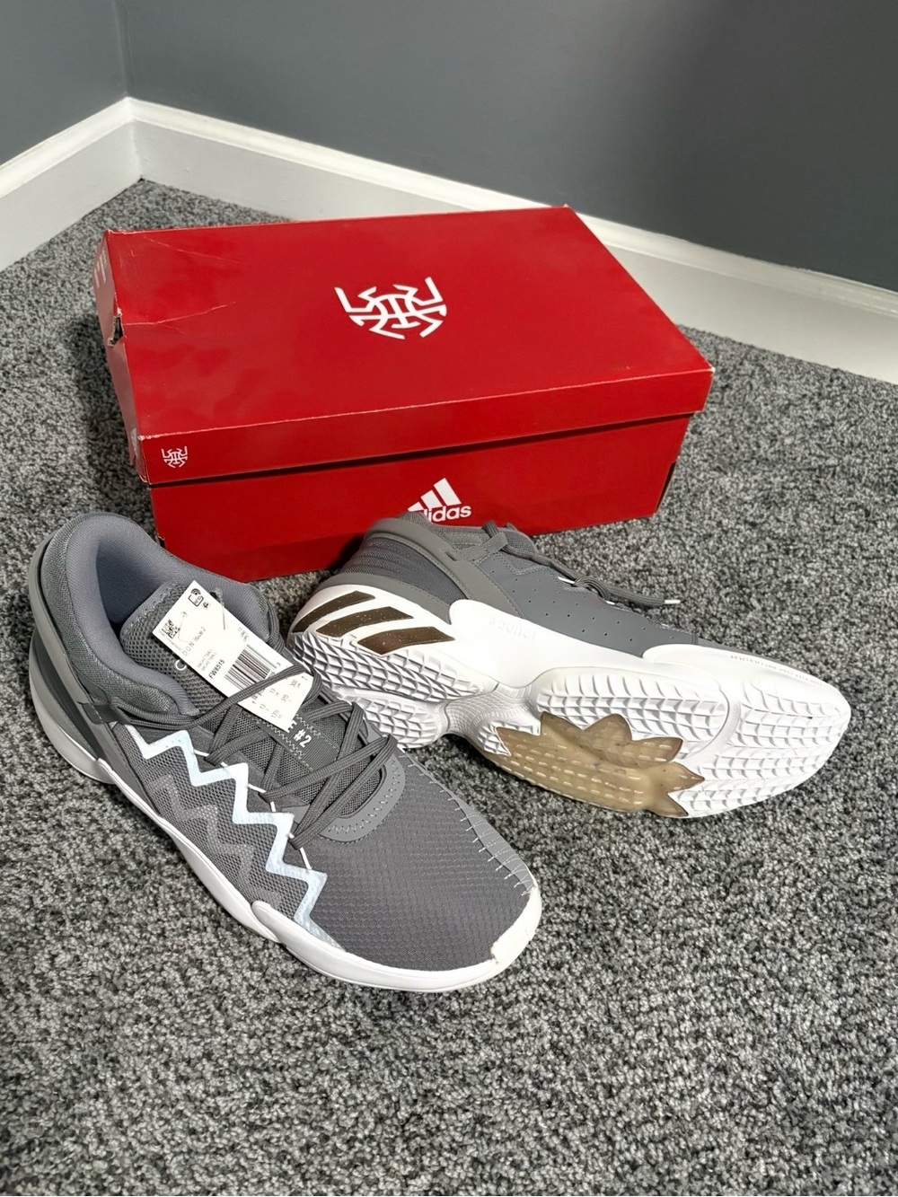 adidas D.O.N. issue 2 “Steel Grey”